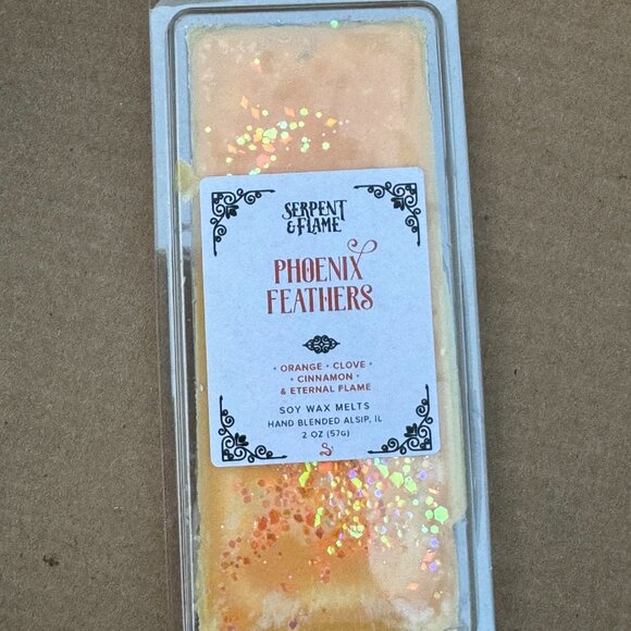 Serpent & Flame Phoenix Feathers Soy Wax Melt - Picture 3 of 4